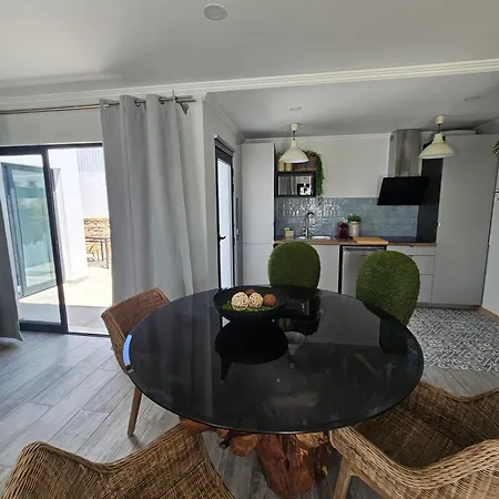 アパート Aqua Charme フェラグド