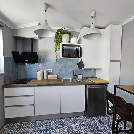 Aqua Charme アパート *