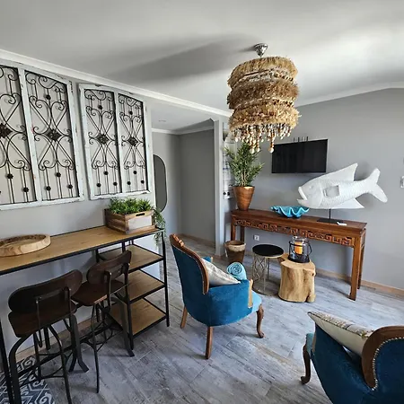 Aqua Charme アパート フェラグド